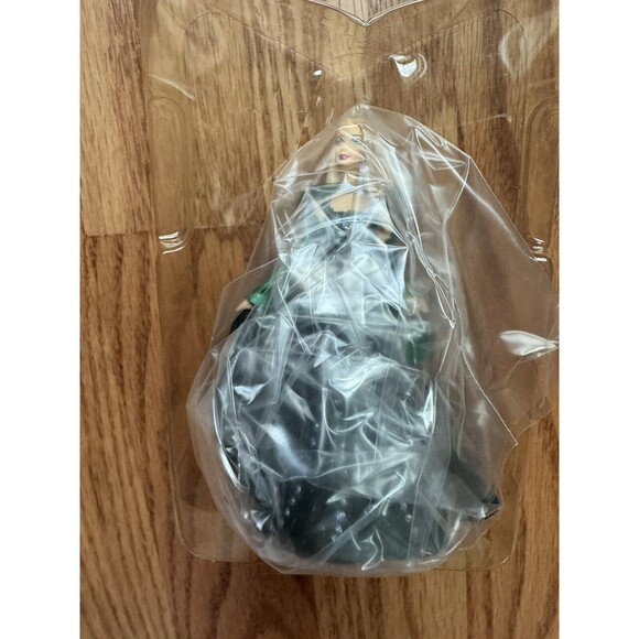 Hallmark 2004 Series Ornament #5 ~ Celebration Barbie ~ Special Edition NIB - Picture 6 of 7